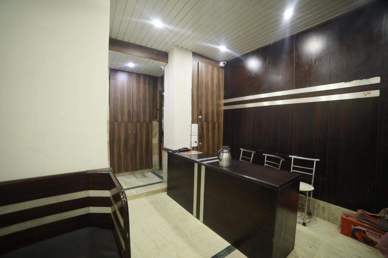 Hotel Shri Ram Residency อัครา ภายนอก รูปภาพ